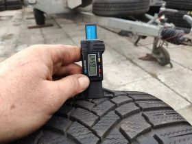 Гуми Зимни 225/40R18, снимка 4