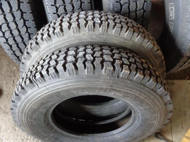 Гуми Зимни 185/80R15, снимка 4 - Гуми и джанти - 17585109