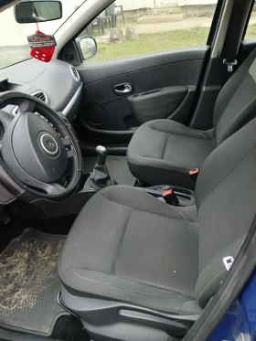 Renault Clio комби, снимка 10