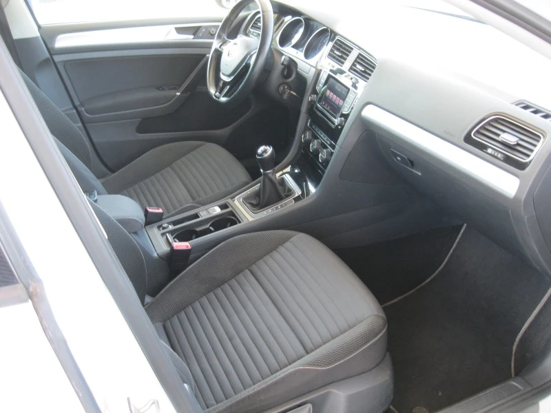 VW Golf 7 Lim. CUP BMT, снимка 12 - Автомобили и джипове - 46583445