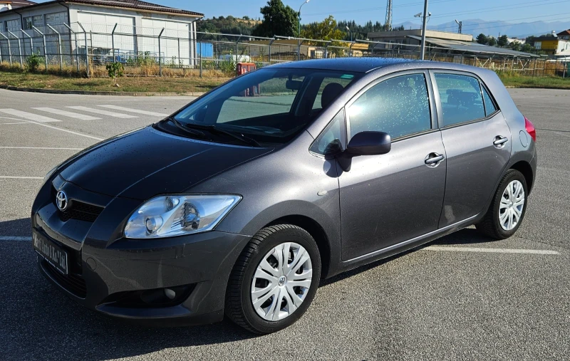 Toyota Auris 1.4 D4D, снимка 2 - Автомобили и джипове - 47102974