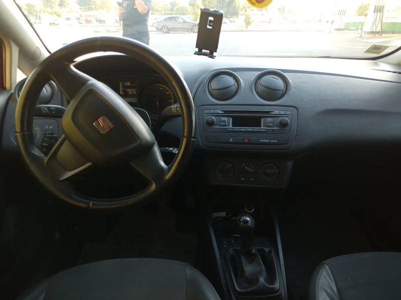 Seat Ibiza, снимка 6 - Автомобили и джипове - 51787879