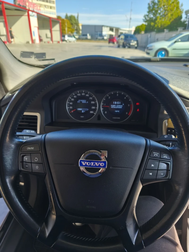 Volvo S80 2.0 d, снимка 13 - Автомобили и джипове - 52573423