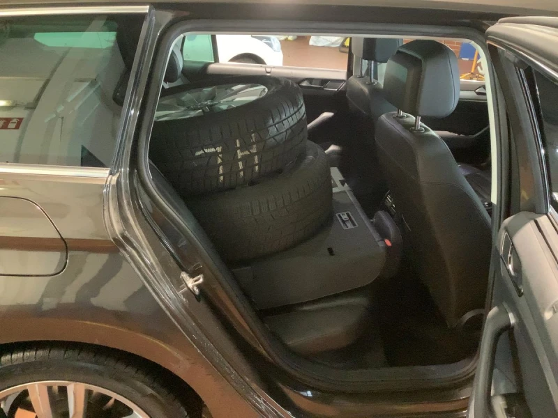 VW Passat 2.0TDI 190кс.* 4x4* Дистроник* 360 * Обдухване, снимка 9 - Автомобили и джипове - 52654437