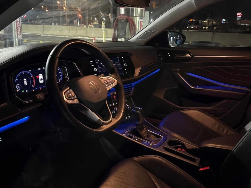 VW Jetta * Highline Auto * CARFAX * БЕЗ ПЪРВОНАЧАЛНА ВНОСКА, снимка 5 - Автомобили и джипове - 52874573