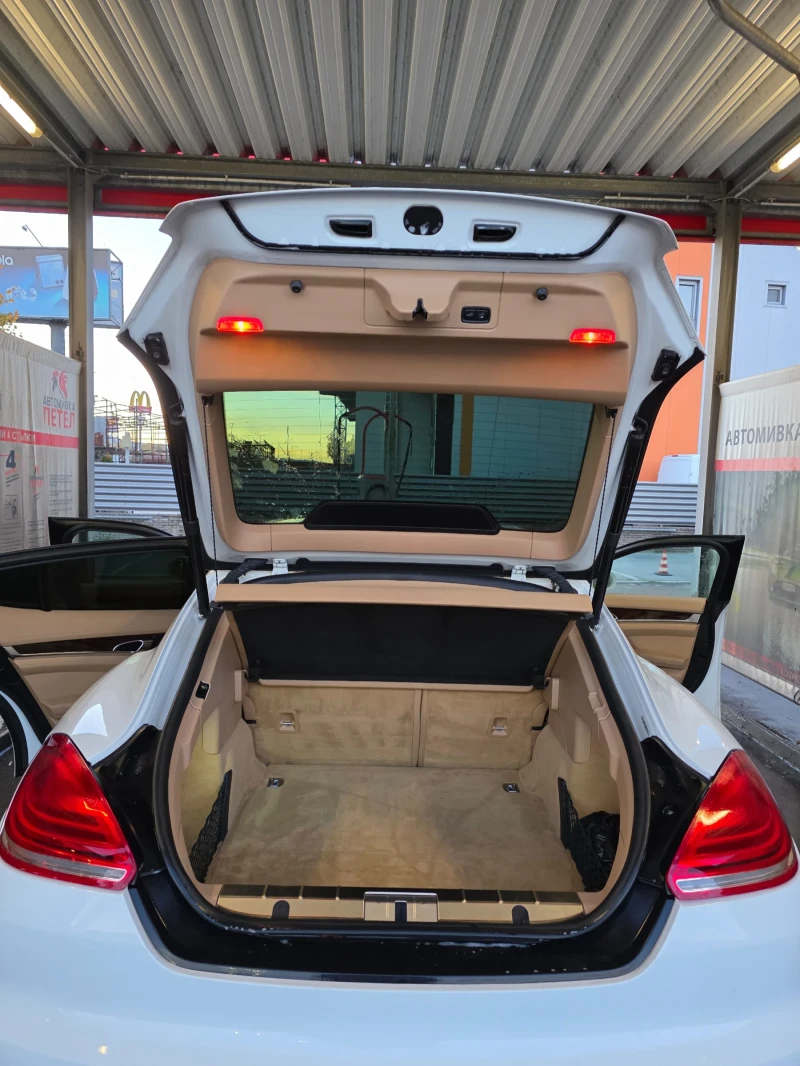 Porsche Panamera, снимка 16 - Автомобили и джипове - 52951100