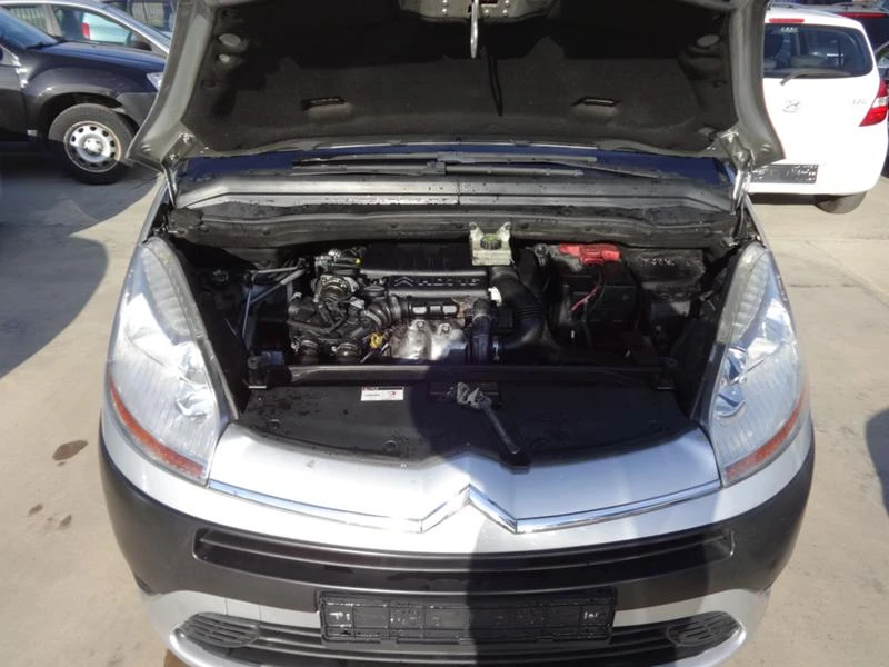 Citroen C4 Picasso 1.6 hdi, снимка 17 - Автомобили и джипове - 27247955