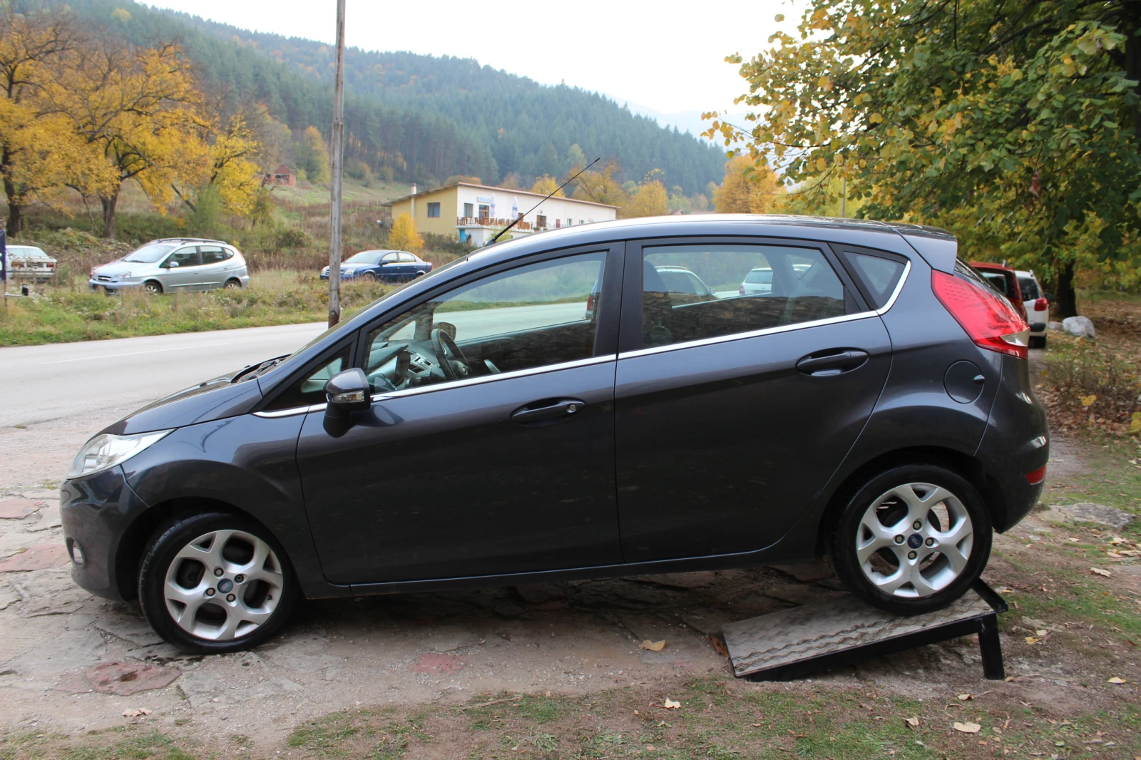 Ford Fiesta 1.25I НОВ ВНОС - изображение 9