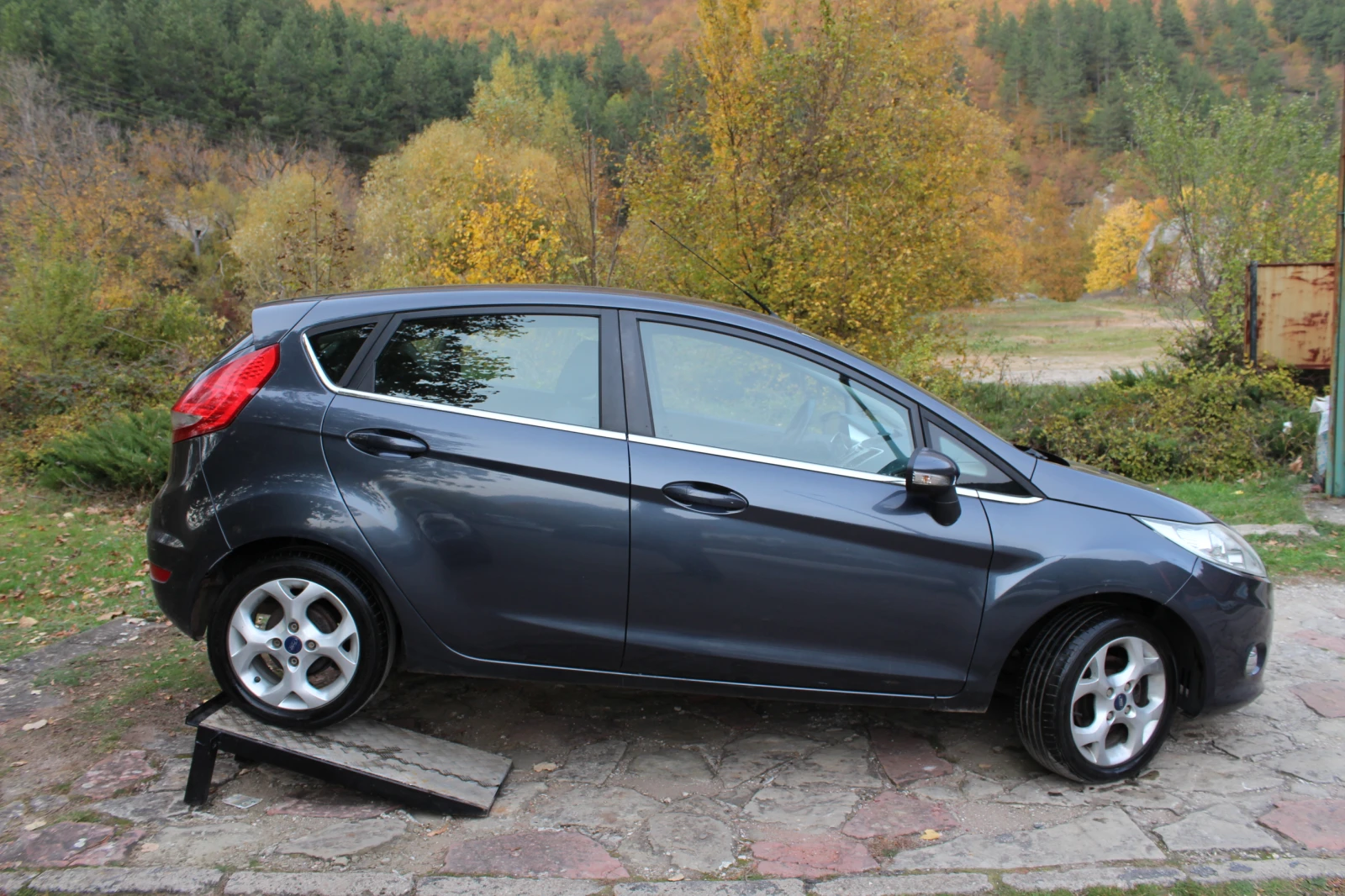 Ford Fiesta 1.25I НОВ ВНОС - изображение 4