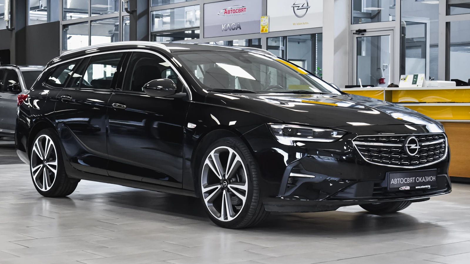 Opel Insignia Sports Tourer 2.0d Business Elegance Automatic - изображение 5