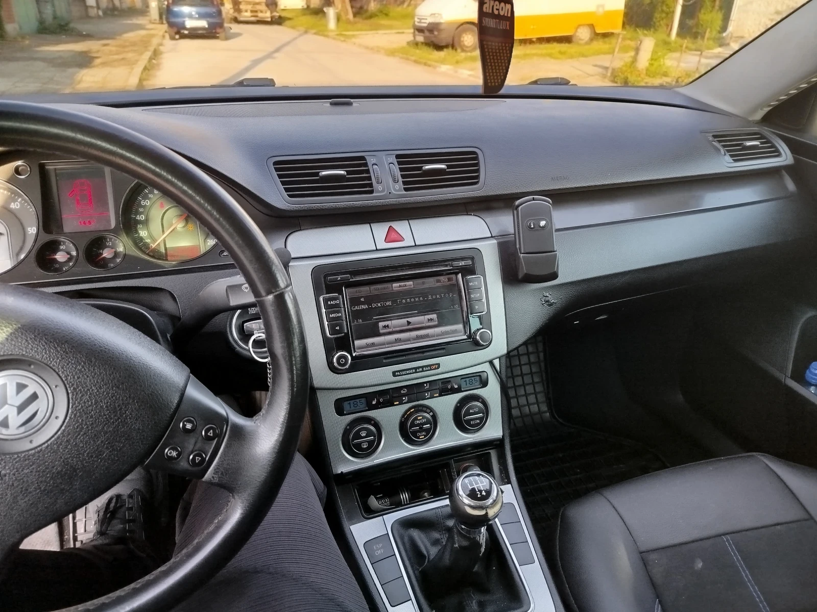 VW Passat 1.9 - изображение 4