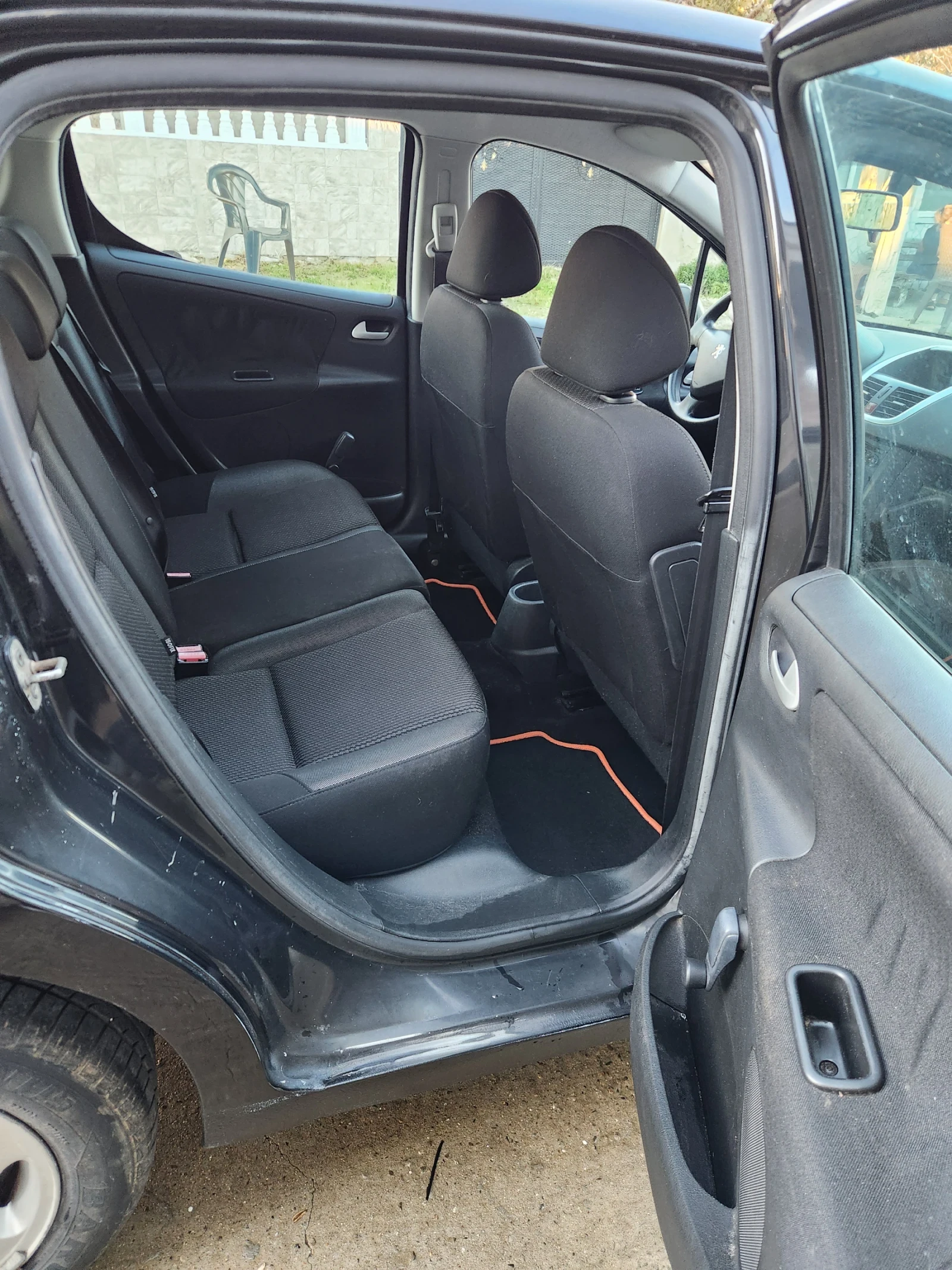 Peugeot 207  - изображение 6