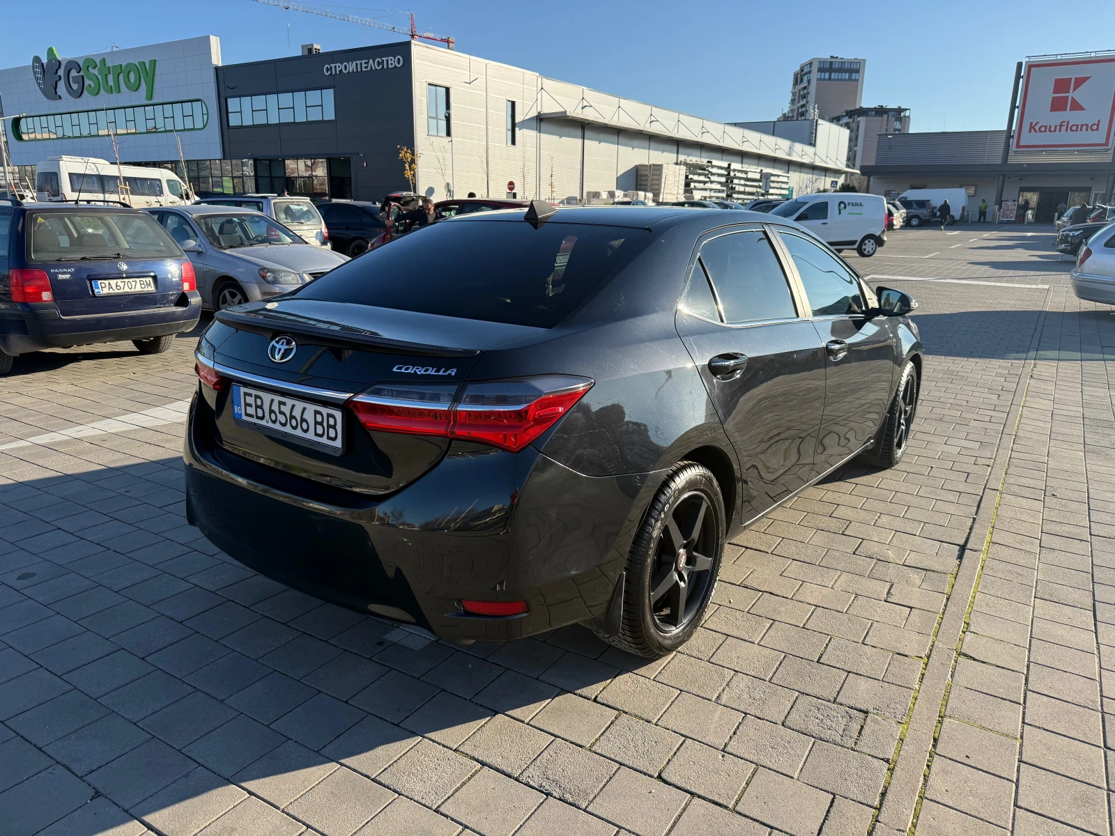 Toyota Corolla 1.6i-AUTOMAT-Navi - изображение 7