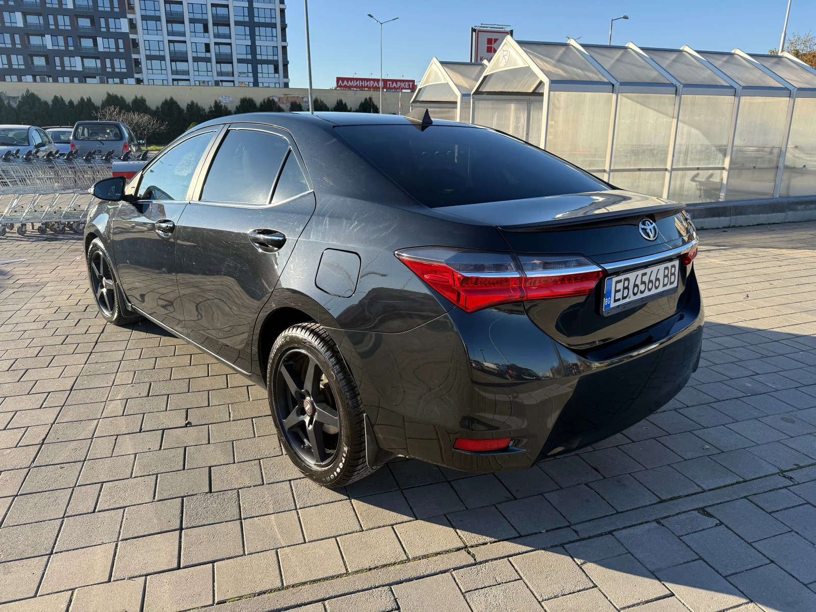 Toyota Corolla 1.6i-AUTOMAT-Navi - изображение 5