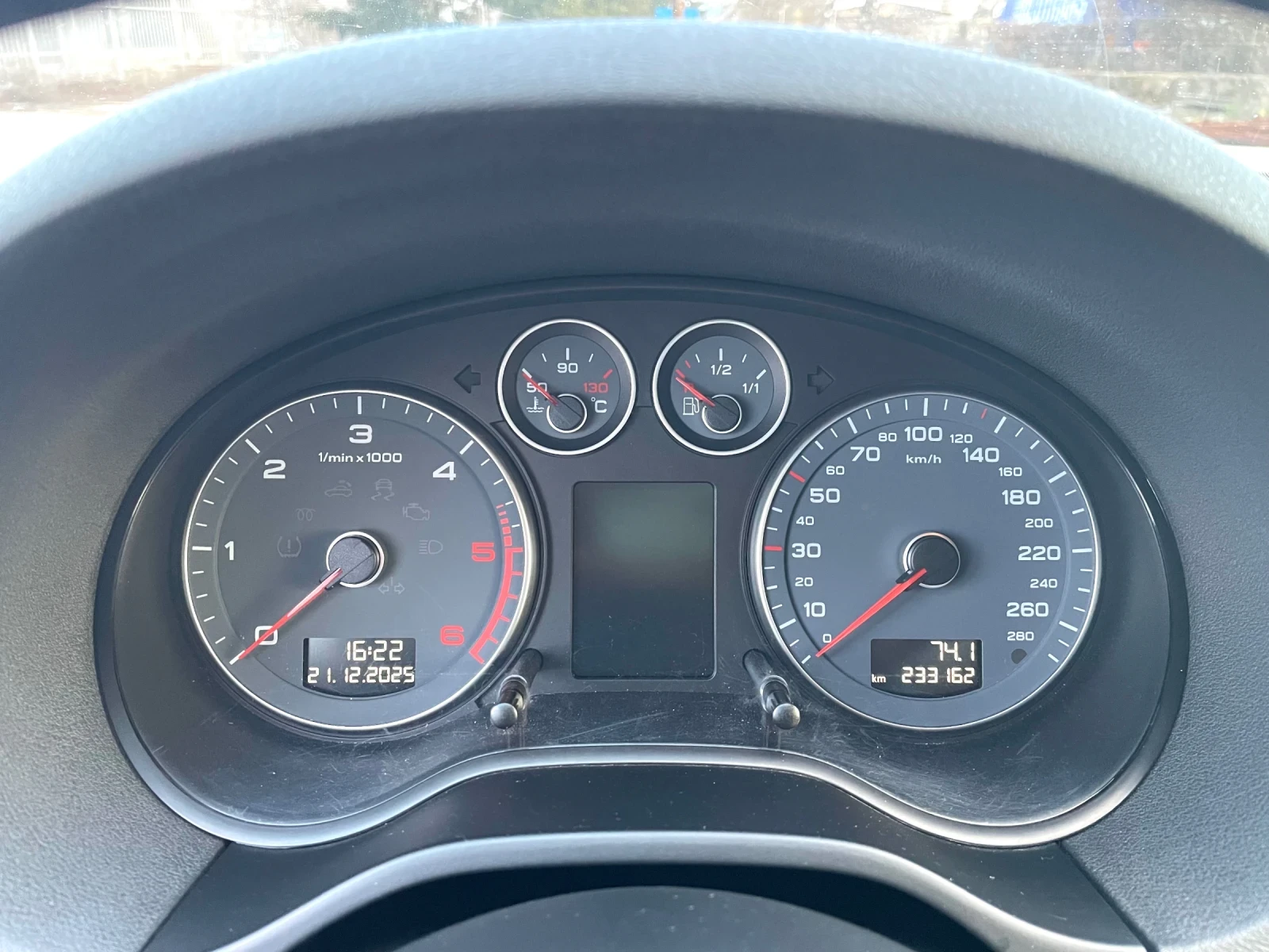 Audi A3 2.0TDI 140hp automatic!! - изображение 3