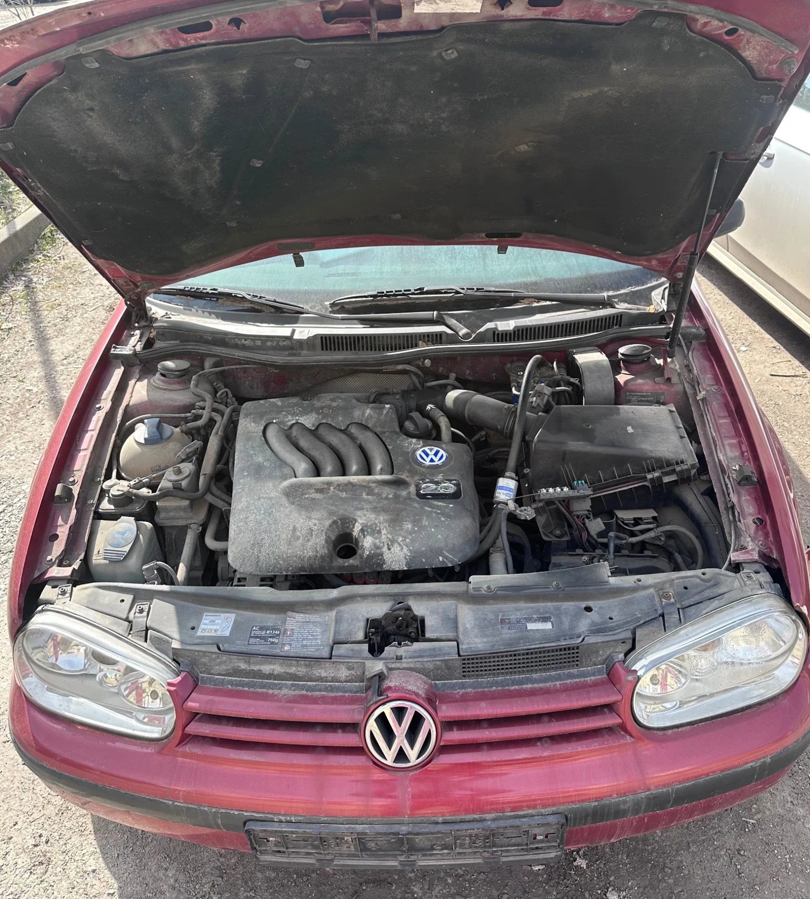 VW Golf 2.0i 115hp APK, снимка 7 - Автомобили и джипове - 53706201