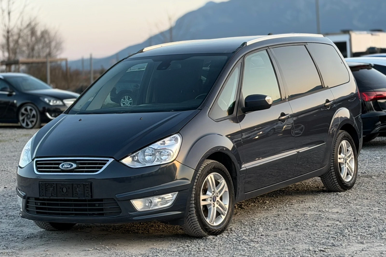 Ford Galaxy 2.0TDCi 140кс * 7 места* * Навигация* , снимка 3 - Автомобили и джипове - 53831022
