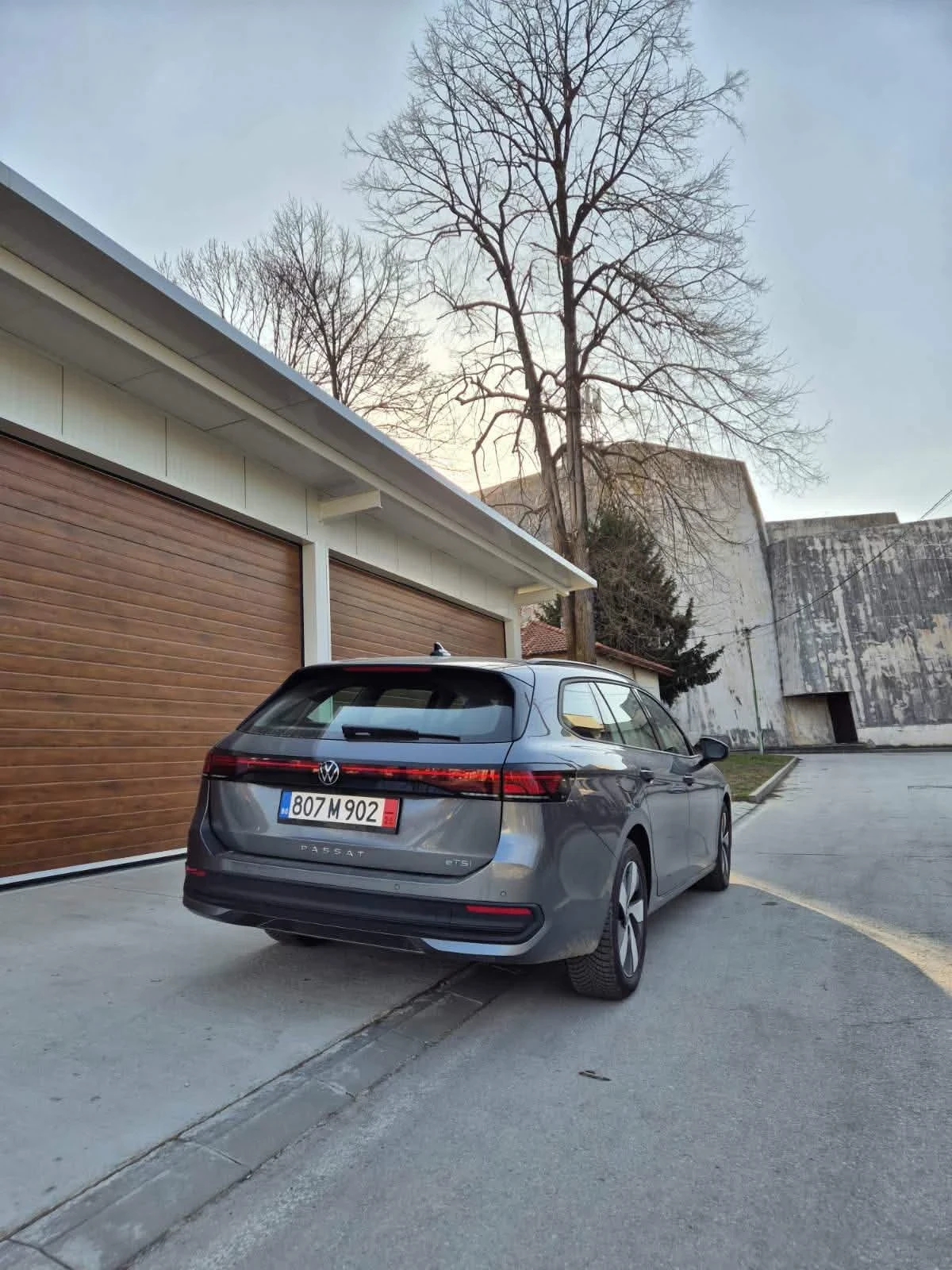 VW Passat Vw passat e-tsi b9, снимка 4 - Автомобили и джипове - 53841804