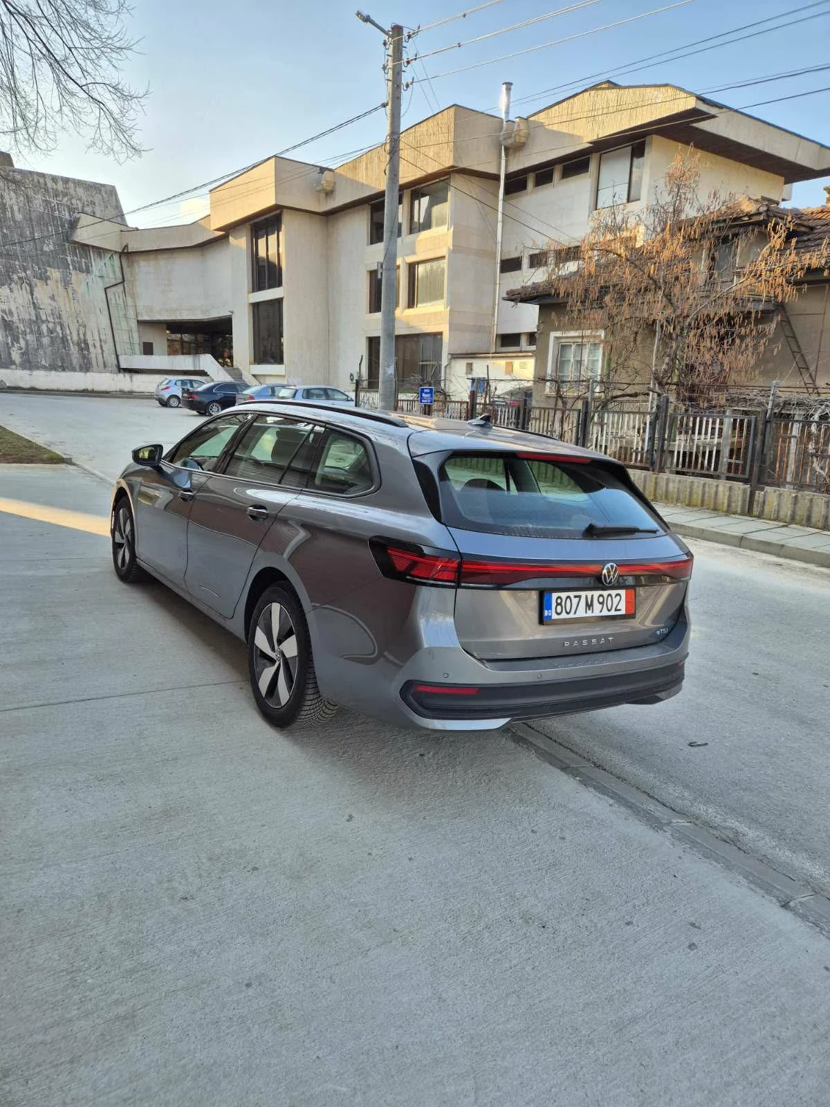 VW Passat Vw passat e-tsi b9, снимка 3 - Автомобили и джипове - 53841804