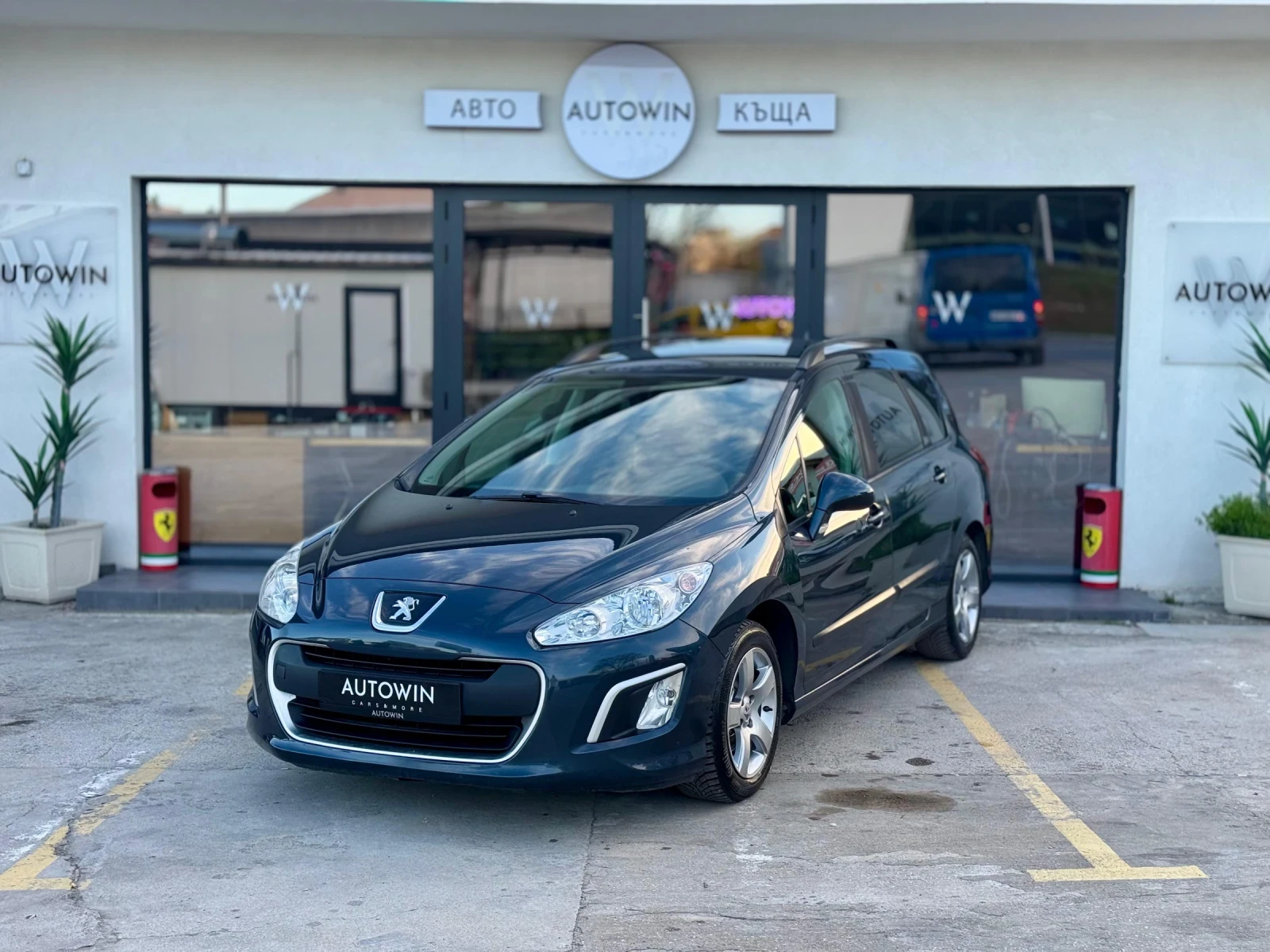 Peugeot 308 SW 1.6 HDI, снимка 4 - Автомобили и джипове - 54127723