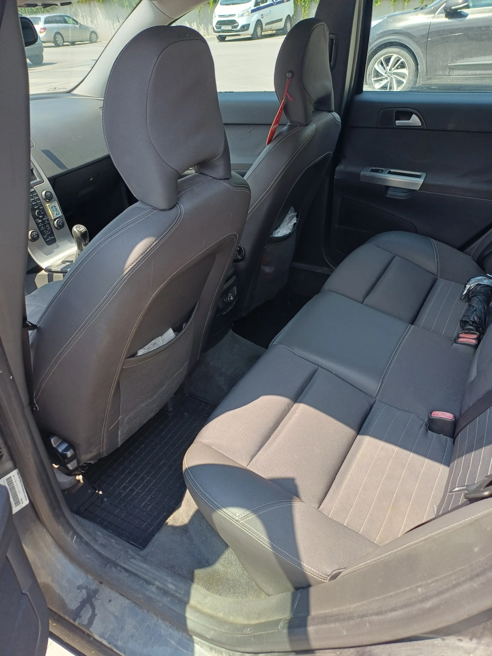 Volvo V50, снимка 9 - Автомобили и джипове - 55058046