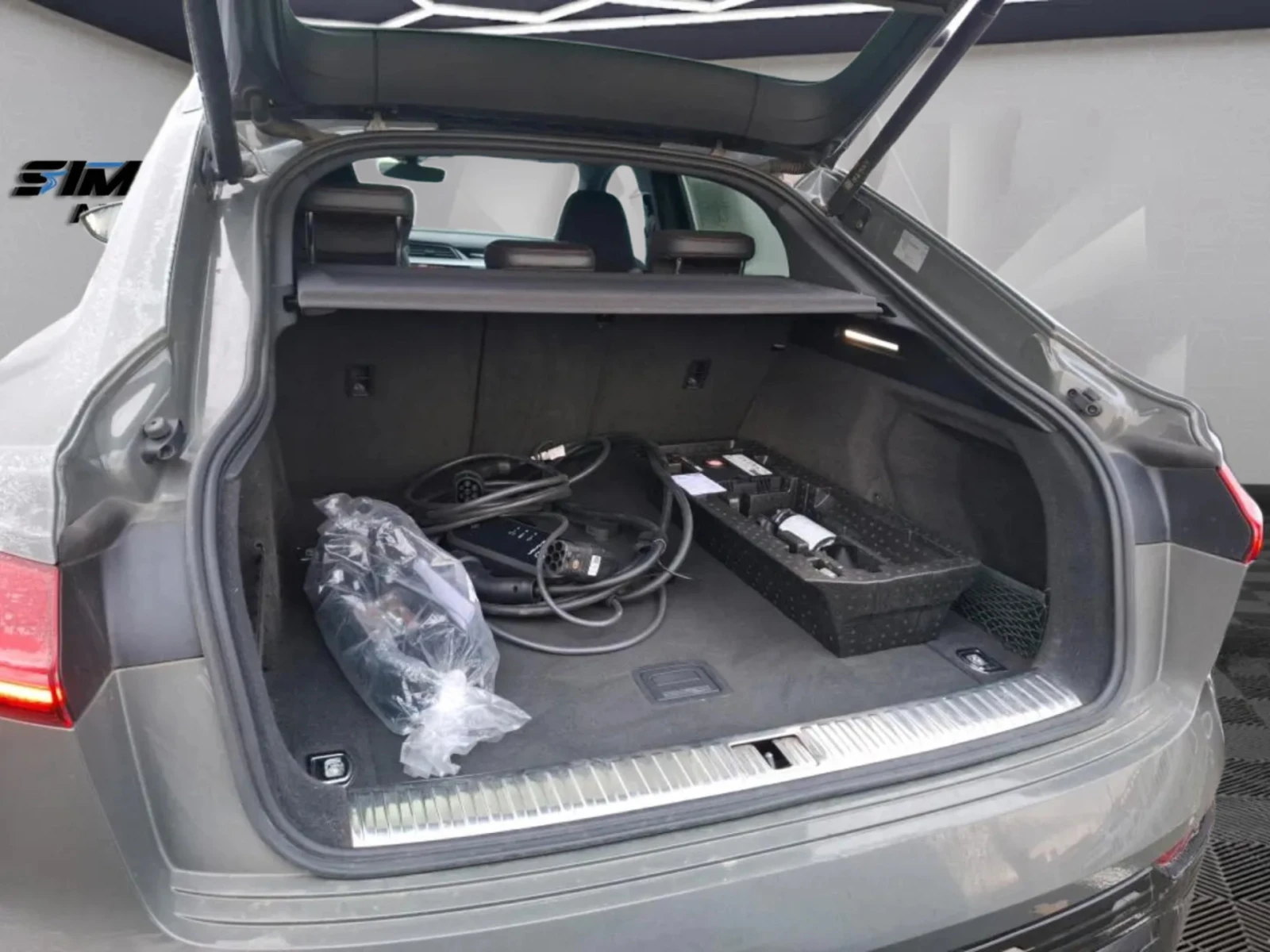 Audi E-Tron Q8 55 SPORTBACK QUATTRO S-LINE PLUS FULL ПАНОРАМА, снимка 11 - Автомобили и джипове - 54265682