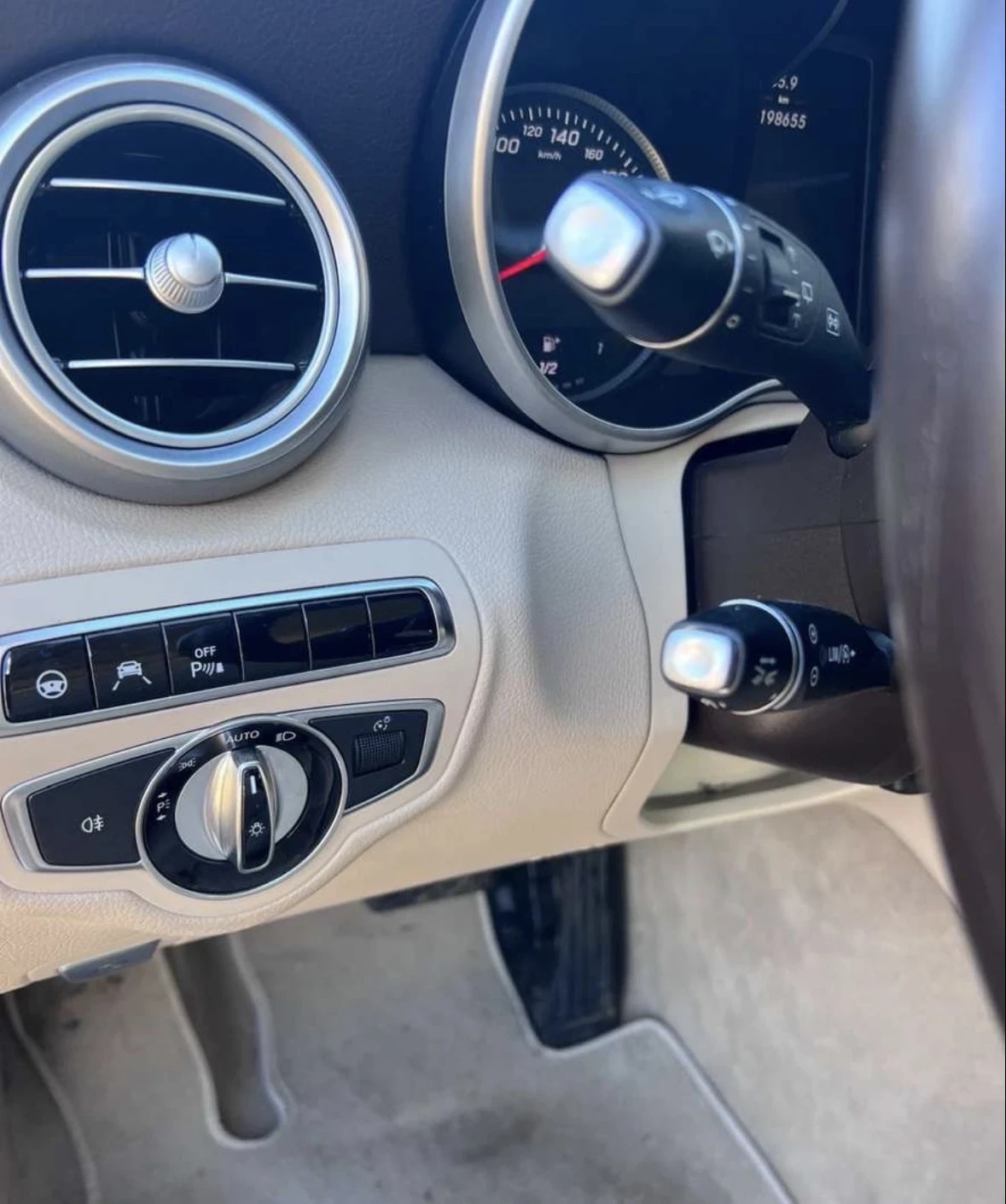 Mercedes-Benz C 350, снимка 7 - Автомобили и джипове - 54280657