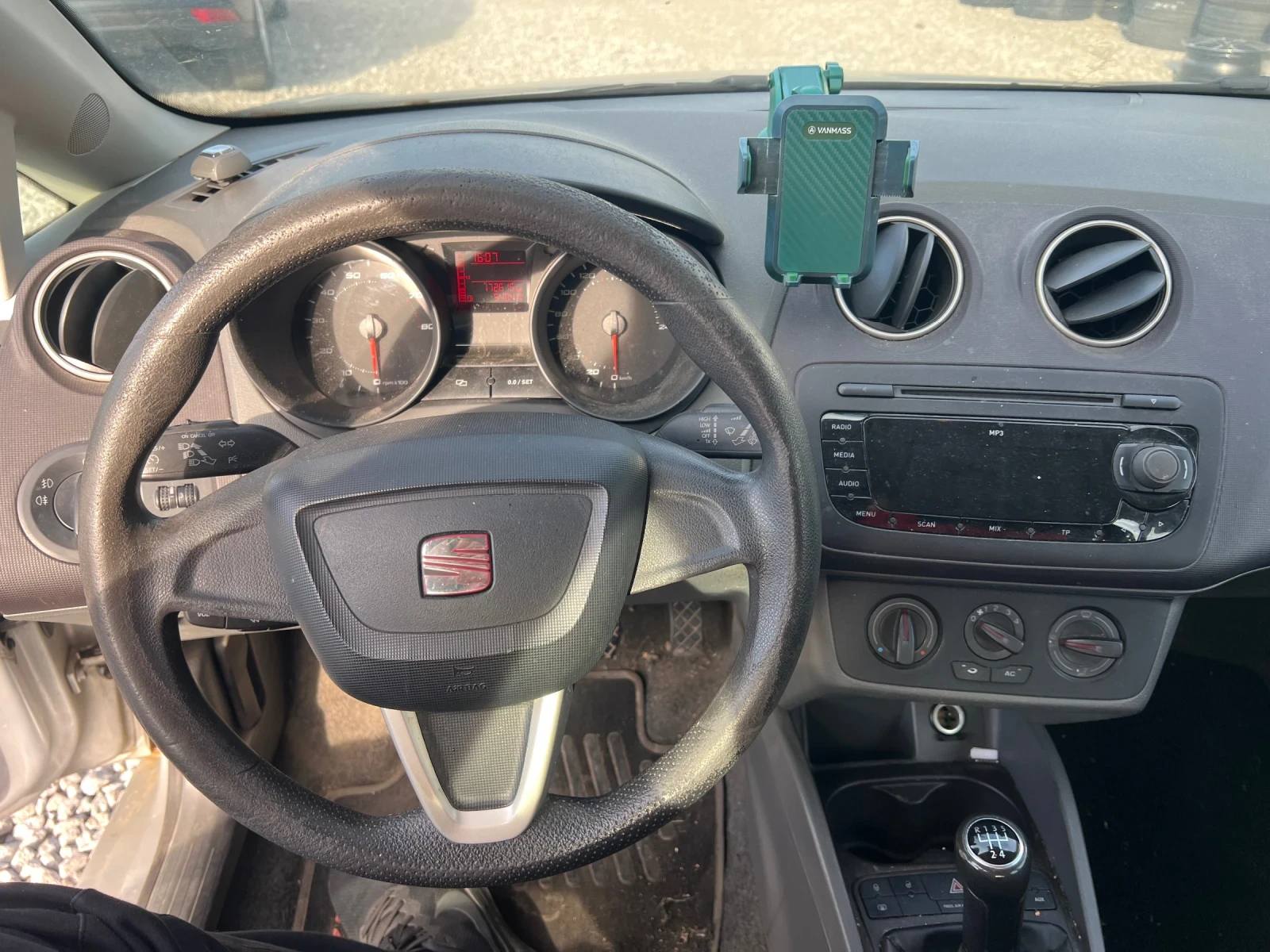 Seat Ibiza 1.2 69���� ����� ��� ���� ������� | Mobile.bg � ����������� 12