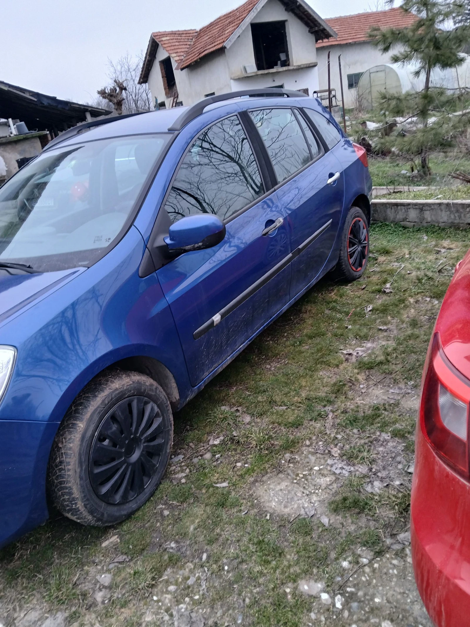 Renault Clio комби, снимка 3 - Автомобили и джипове - 55121511