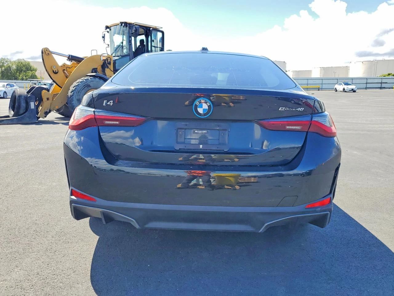BMW i4 Edrive 40, снимка 5 - Автомобили и джипове - 54993886