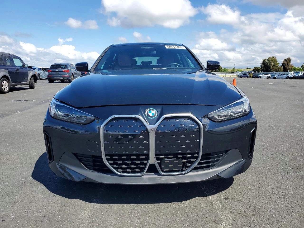 BMW i4 Edrive 40, снимка 4 - Автомобили и джипове - 54993886