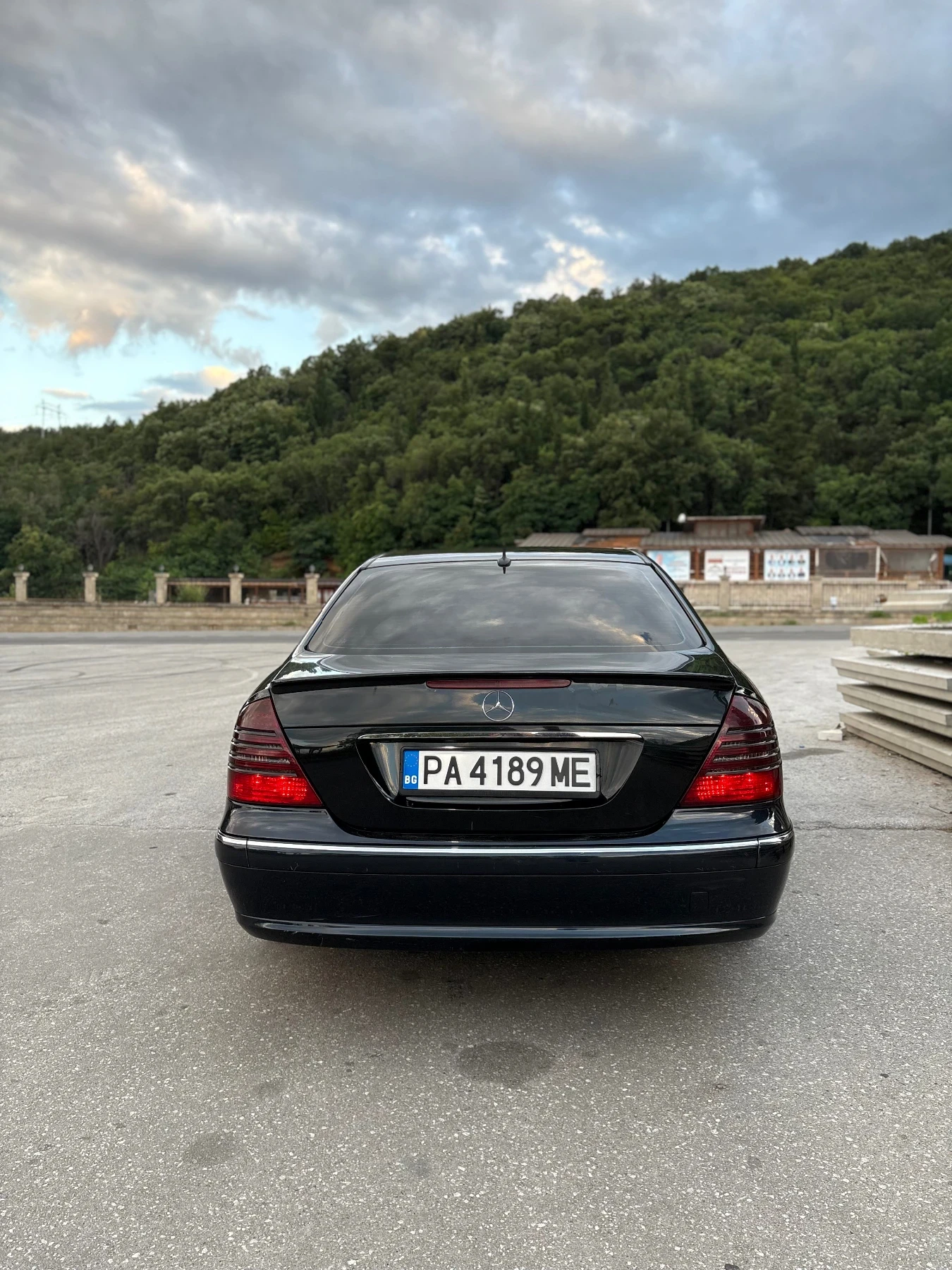 Mercedes-Benz E 270, снимка 3 - Автомобили и джипове - 55277963