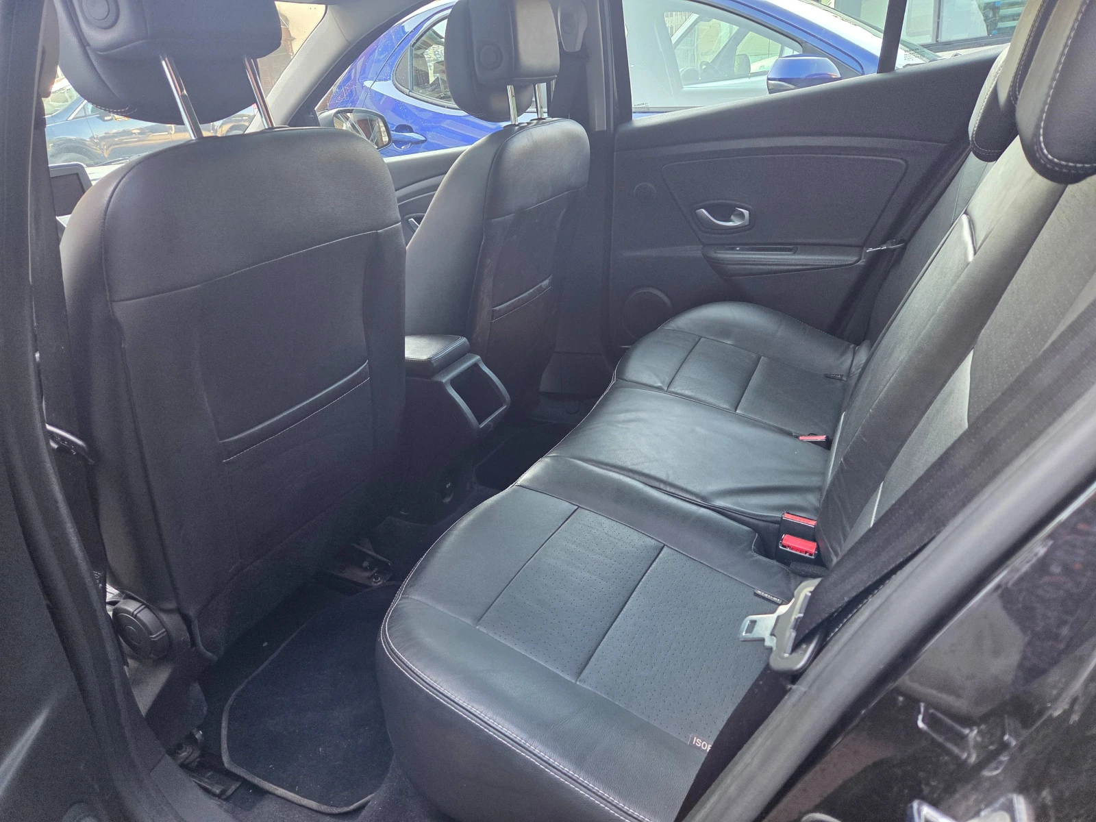 Renault Megane 3 Панорама, Кожен салон, Голям дисплей, Отлична, снимка 11 - Автомобили и джипове - 55333476