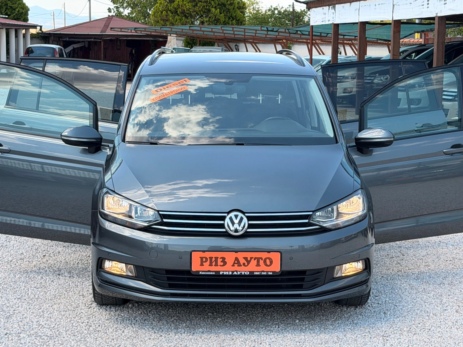 VW Touran 2.0TDI* NAVI* 6SK* 150KS* 7МЕСТА* LIZING, снимка 2 - Автомобили и джипове - 55545192