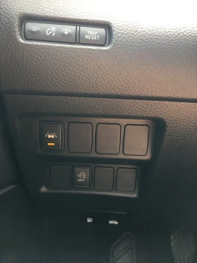 Nissan Qashqai 1.3i Tekna+ CH, снимка 15
