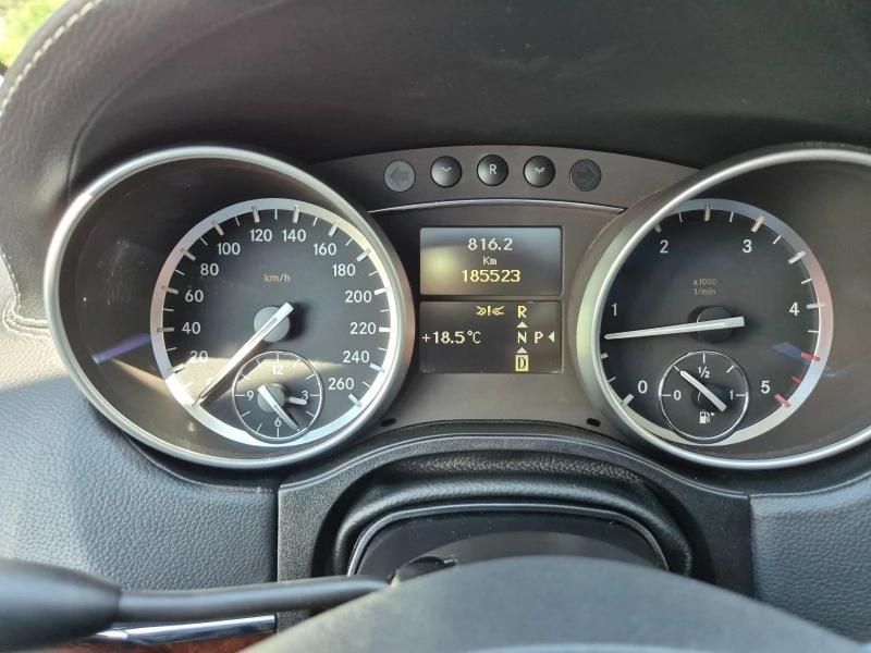 Mercedes-Benz GL 350, снимка 11 - Автомобили и джипове - 45928528