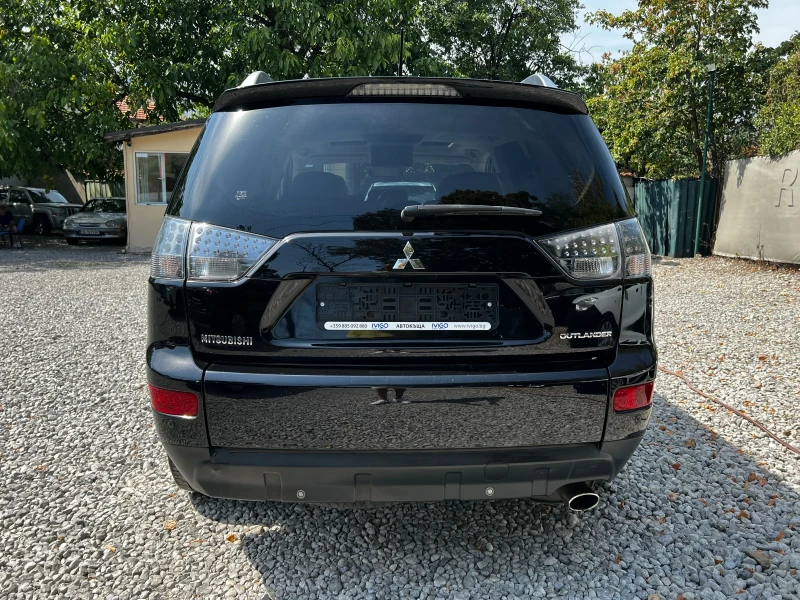 Mitsubishi Outlander 2, 4i 4X4 АВТОМАТИК! 7 места!, снимка 5 - Автомобили и джипове - 46943320