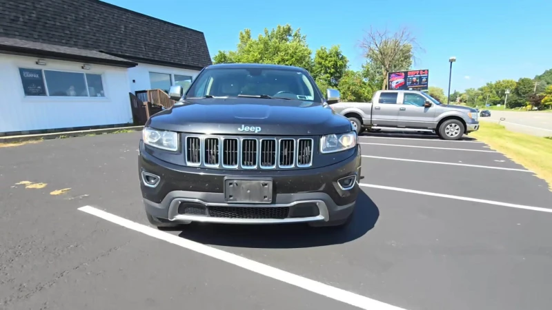 Jeep Grand cherokee LIMITED камера* ZF 8* подгрев* CarPlay* м.точка* , снимка 6 - Автомобили и джипове - 47213160