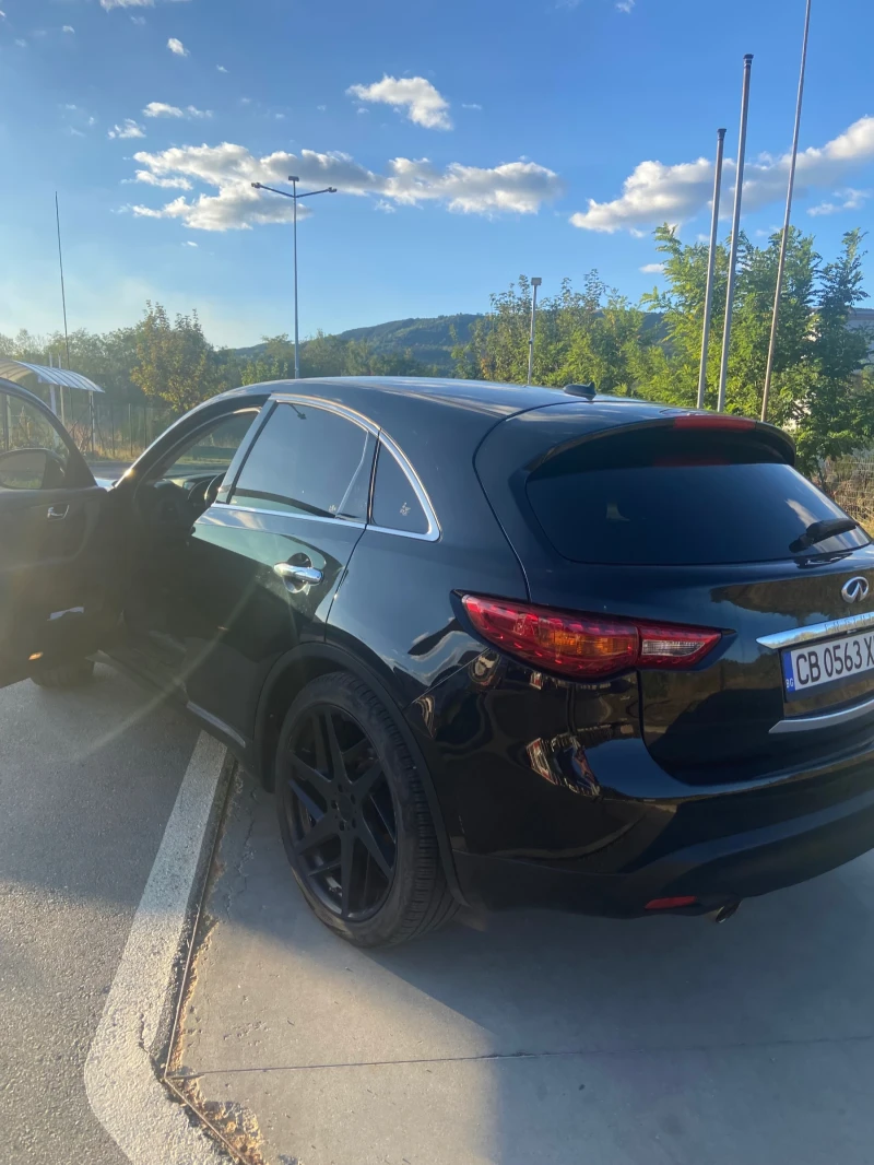 Infiniti QX70 3.7, снимка 4 - Автомобили и джипове - 50909001