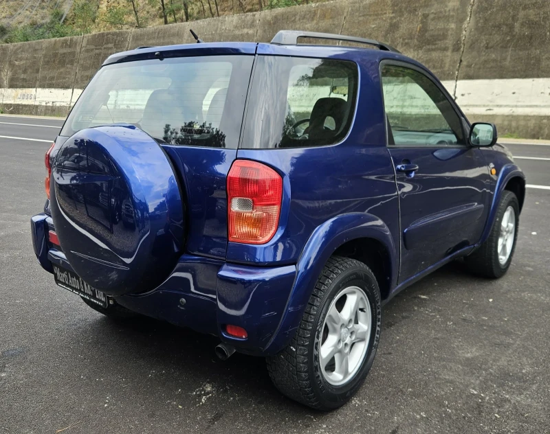 Toyota Rav4 2.0 D4D 4x4 , снимка 8 - Автомобили и джипове - 52042294