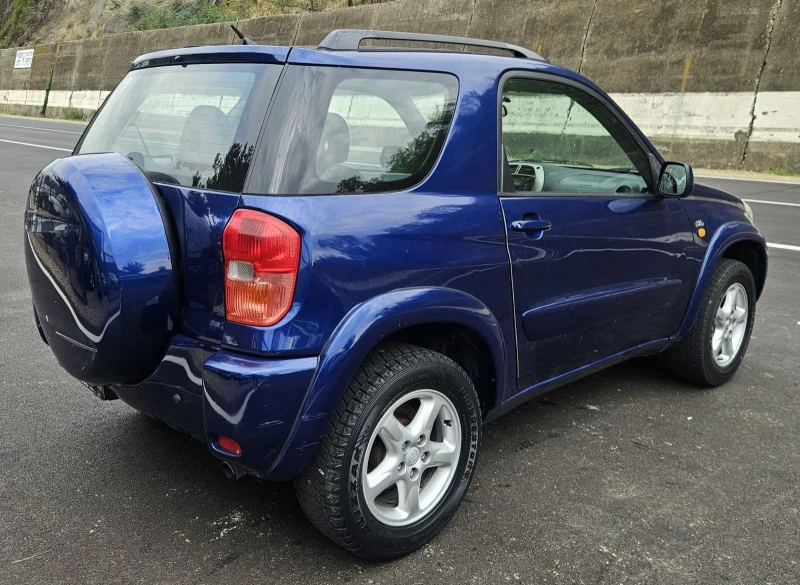 Toyota Rav4 2.0 D4D 4x4 , снимка 9 - Автомобили и джипове - 52042294