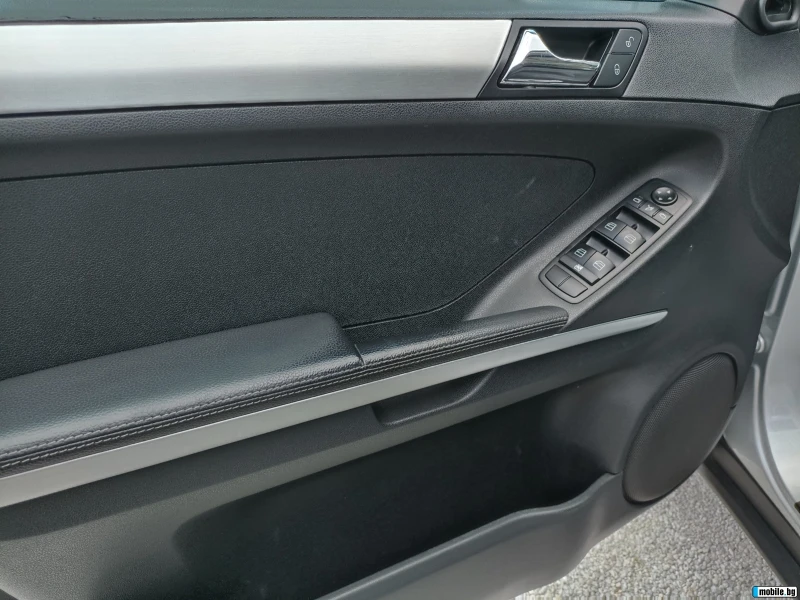 Mercedes-Benz ML 320, снимка 7 - Автомобили и джипове - 52637707