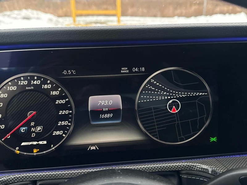 Mercedes-Benz G * AMG 63 * CARFAX * , снимка 8 - Автомобили и джипове - 53035686