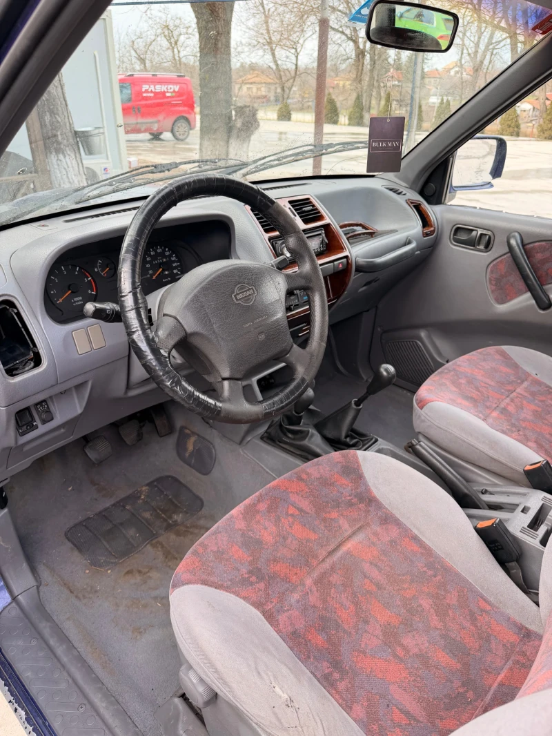 Nissan Terrano, снимка 13 - Автомобили и джипове - 53596662
