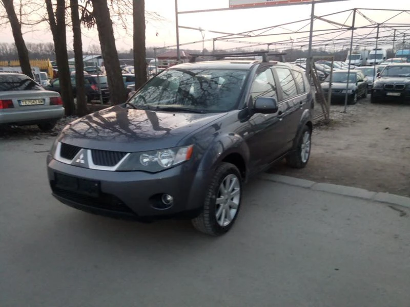 Mitsubishi Outlander 2000 DID, снимка 1 - Автомобили и джипове - 47657866