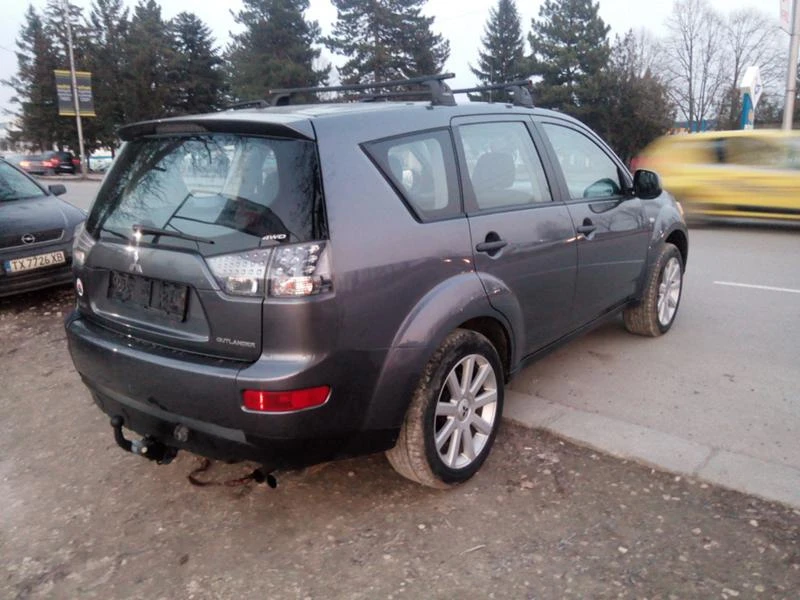 Mitsubishi Outlander 2000 DID, снимка 4 - Автомобили и джипове - 47489202