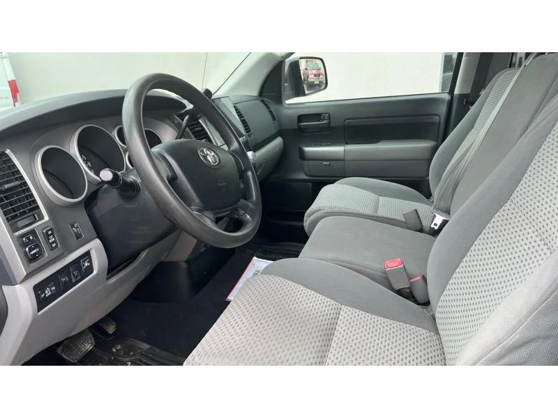 Toyota Tundra 4.6 CREW CAB - изображение 9