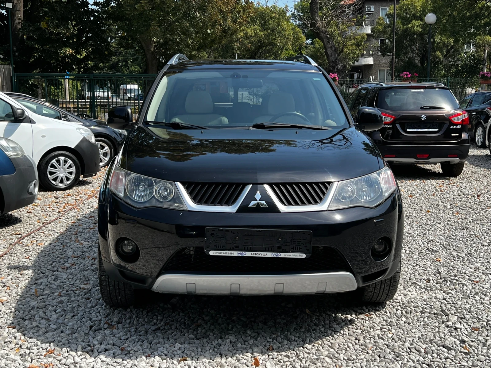 Mitsubishi Outlander 2, 4i 4X4 АВТОМАТИК! 7 места! - изображение 2