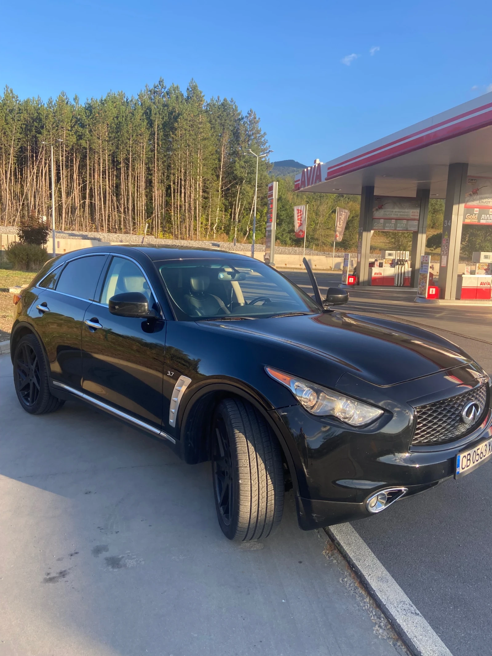 Infiniti QX70 3.7 - изображение 3