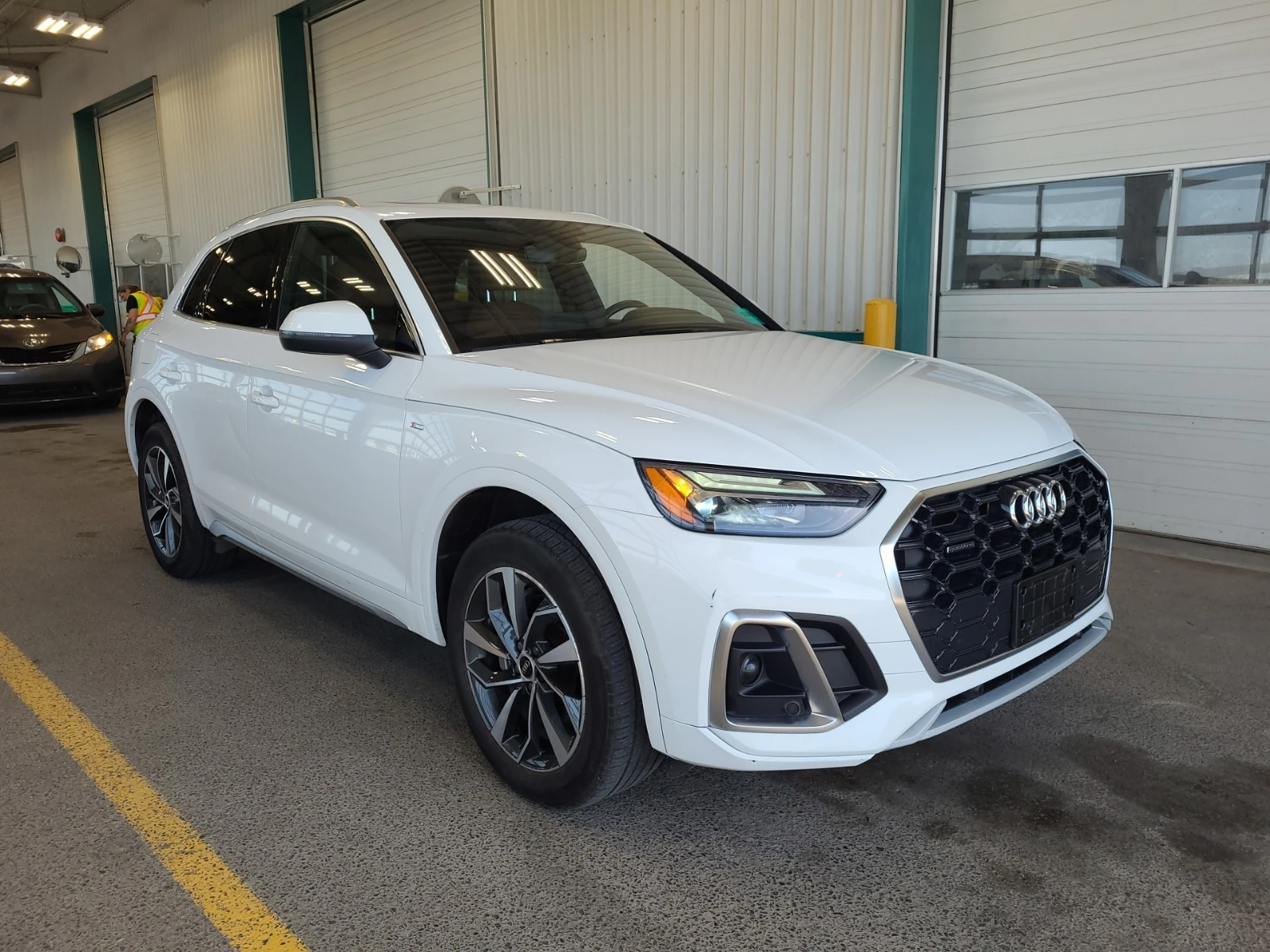 Audi Q5 PROGRESSIV* CARFAX* АВТОФИНАНСИРАНЕ*  - изображение 2